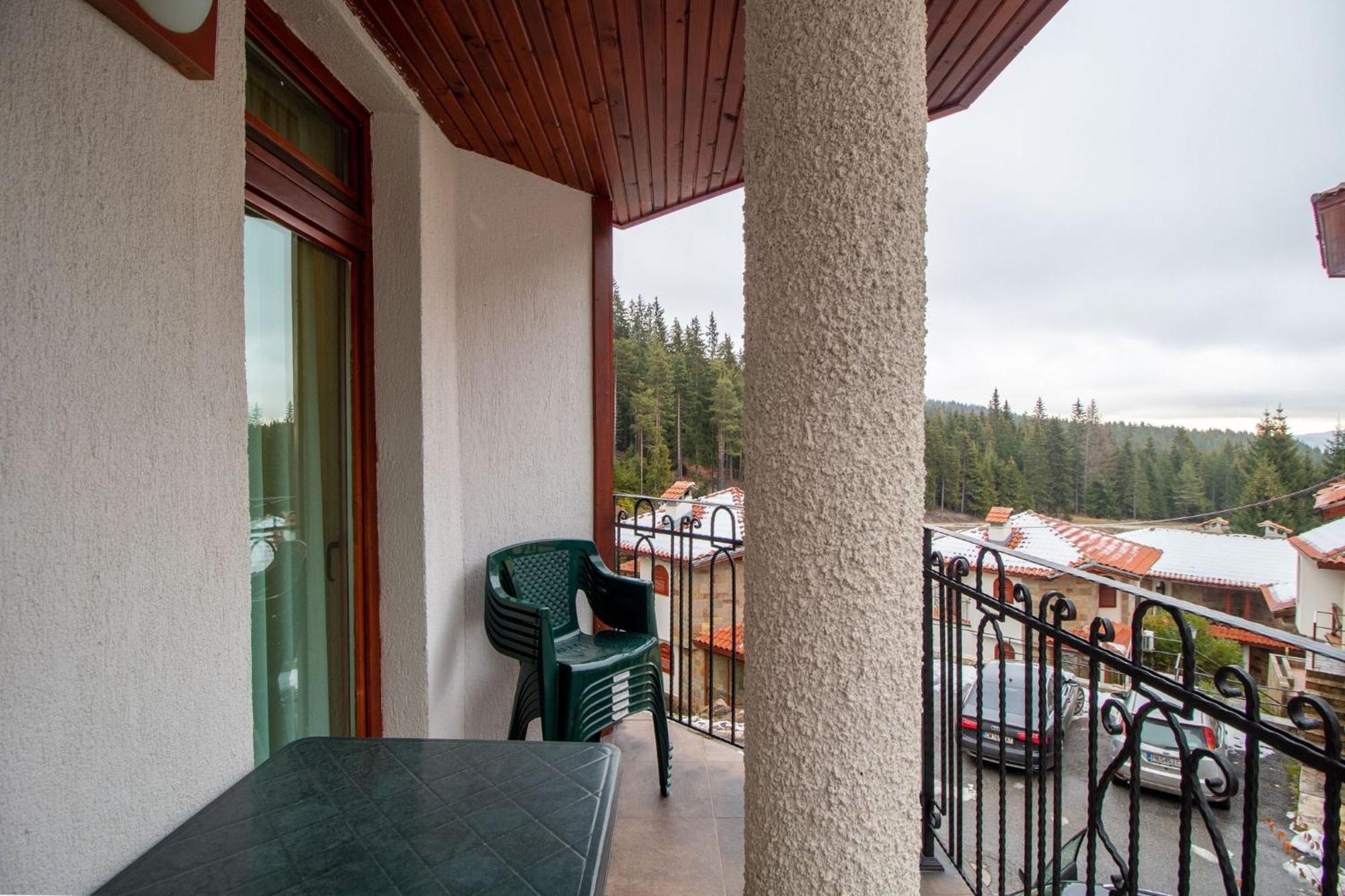 Ski Chalets At Pamporovo - An Affordable Village Holiday For Families Or Groups Exteriör bild