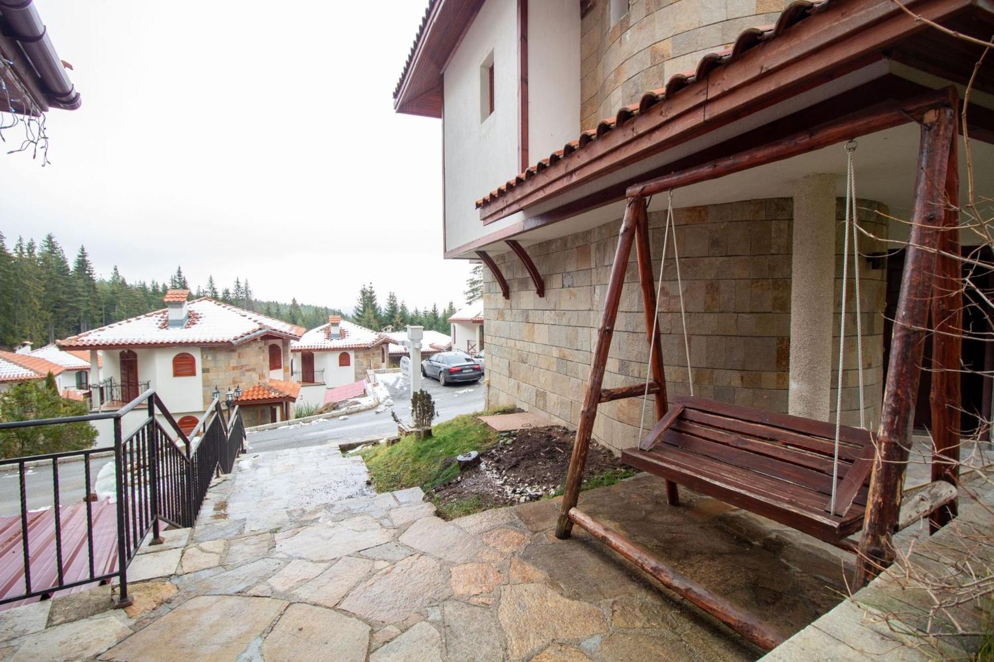 Ski Chalets At Pamporovo - An Affordable Village Holiday For Families Or Groups Exteriör bild
