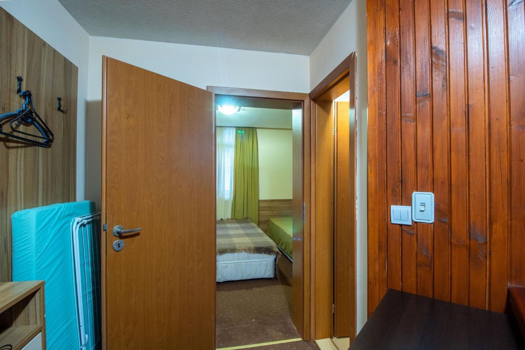 Ski Chalets At Pamporovo - An Affordable Village Holiday For Families Or Groups Exteriör bild
