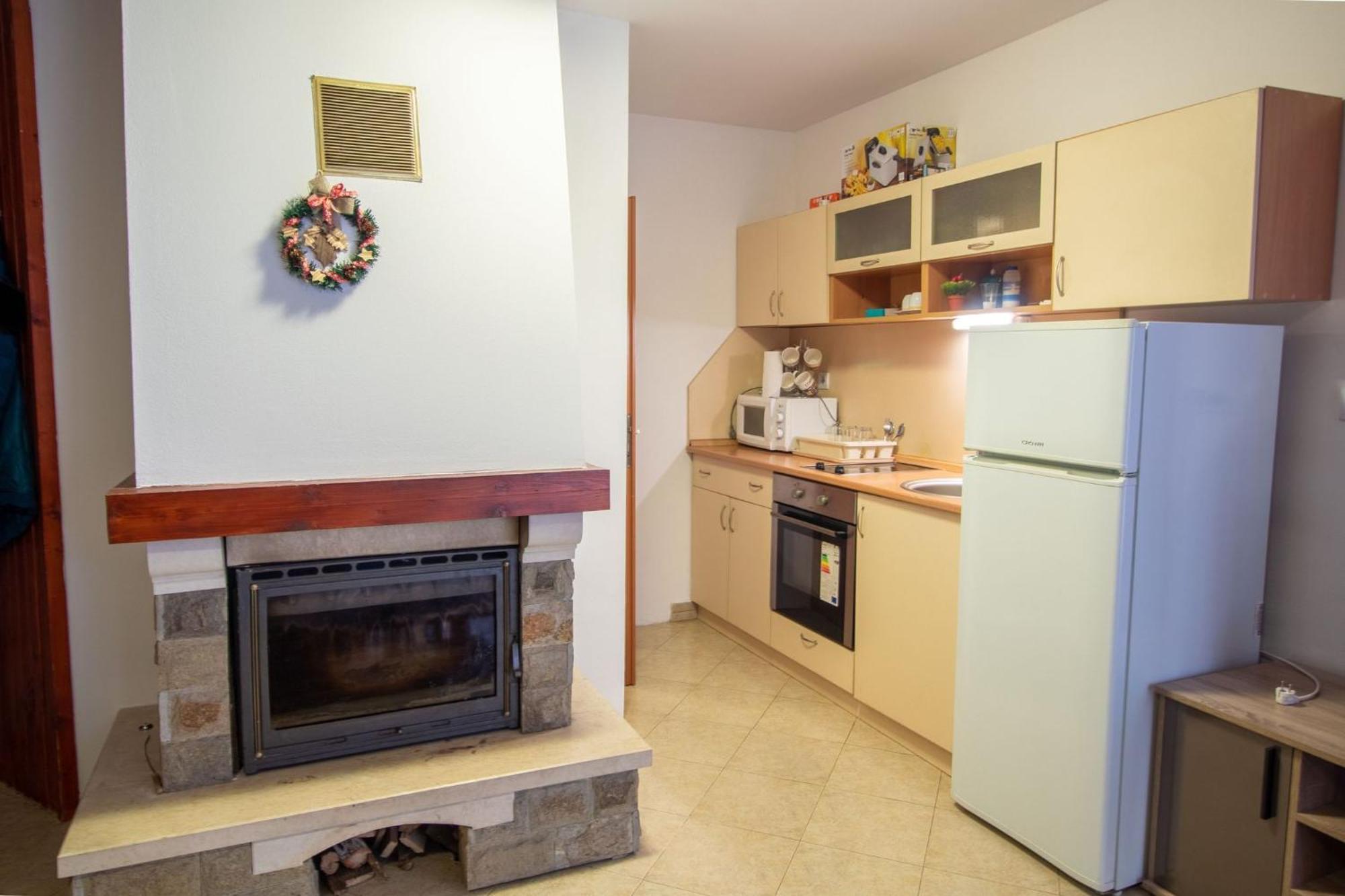Ski Chalets At Pamporovo - An Affordable Village Holiday For Families Or Groups Exteriör bild
